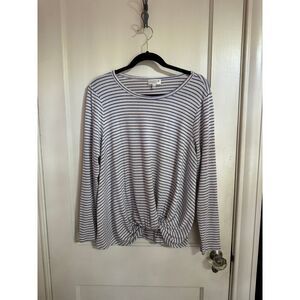 Studio‎ B by Bobeau Sweater